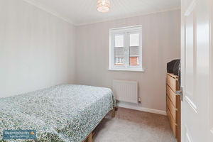 Bedroom- click for photo gallery